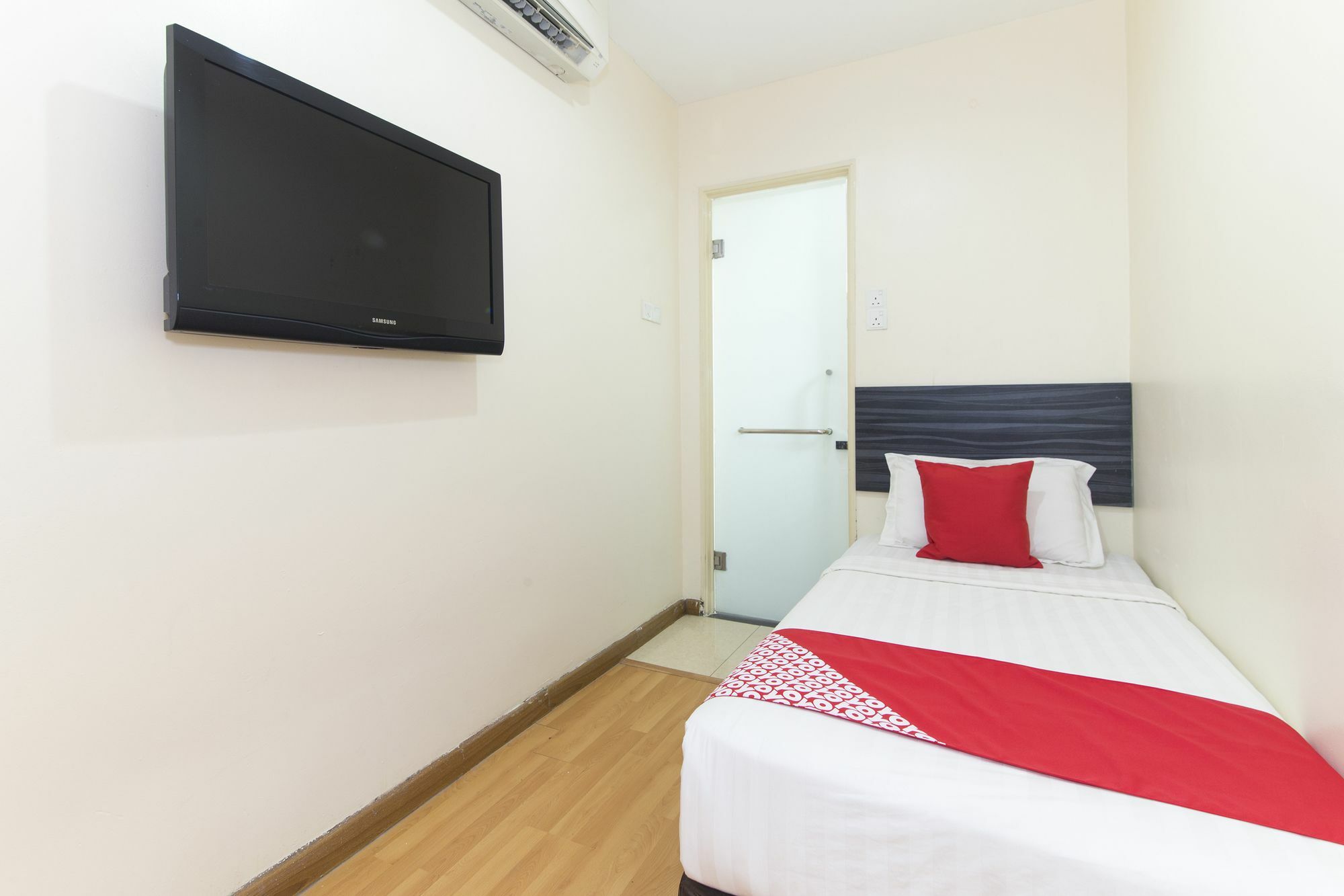 Super Oyo 331 I Boutique Hotel Petaling Jaya Zewnętrze zdjęcie